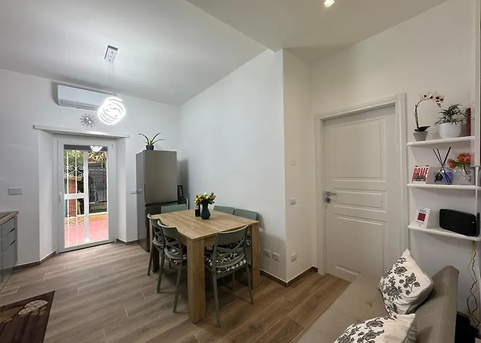 Apartamento Colosseo-torre Maura Modern Double Private Ensuite, Wifi & Ac Near Metro C