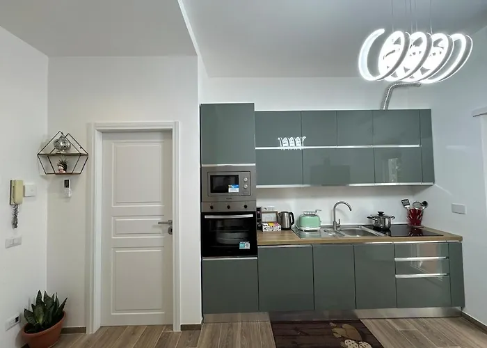 Colosseo-torre Maura Modern Double Private Ensuite, Wifi & Ac Near Metro C Apartamento Roma