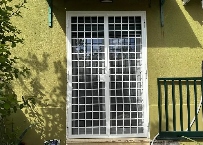 Colosseo-torre Maura Modern Double Private Ensuite, Wifi & Ac Near Metro C