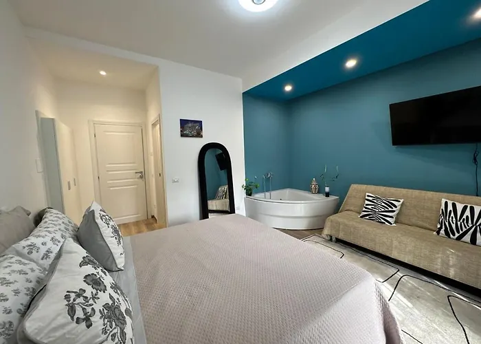 Colosseo-torre Maura Modern Double Private Ensuite, Wifi & Ac Near Metro C