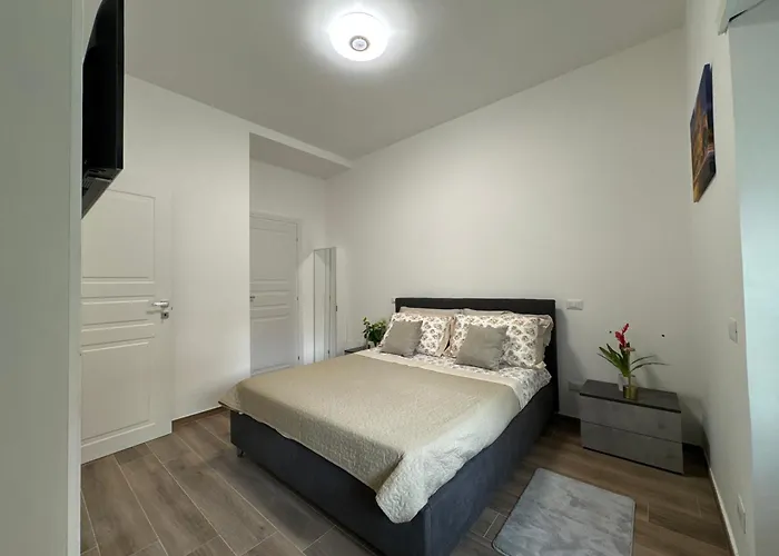 Colosseo-torre Maura Modern Double Private Ensuite, Wifi & Ac Near Metro C *