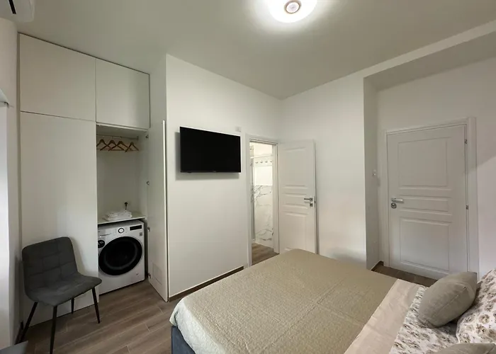 Colosseo-torre Maura Modern Double Private Ensuite, Wifi & Ac Near Metro C *